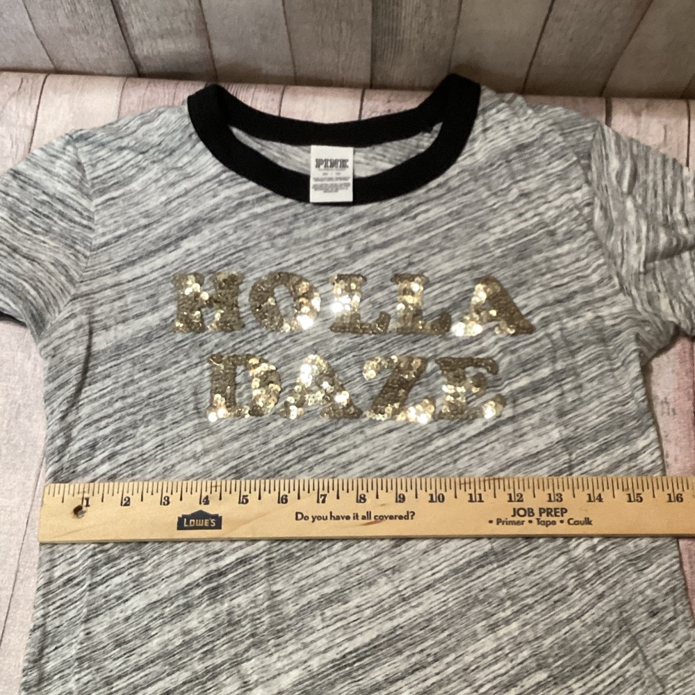 Holla daze pink brand t shirt